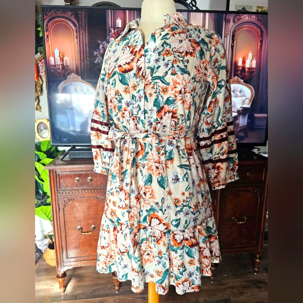 Long-sleeved midi dress. Size XS